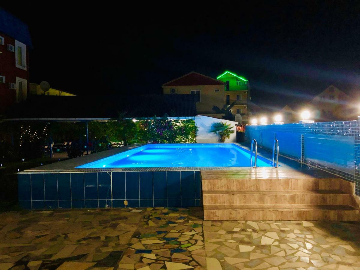 Hotel Mirage Урекі Екстер'єр фото